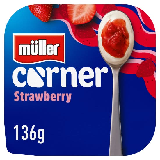 Müller Strawberry, Corner Delicious Creamy Yogurt (136g)