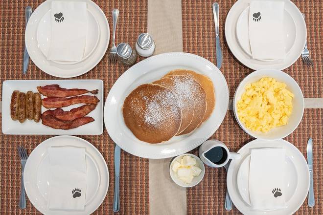 Bacon, Eggs & Pancakes Family Meal