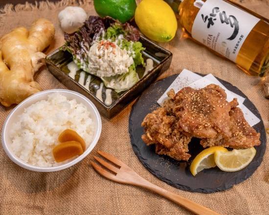 ジャンボ唐揚げ専門店 サクじゅわ Jumbo Fried Chicken