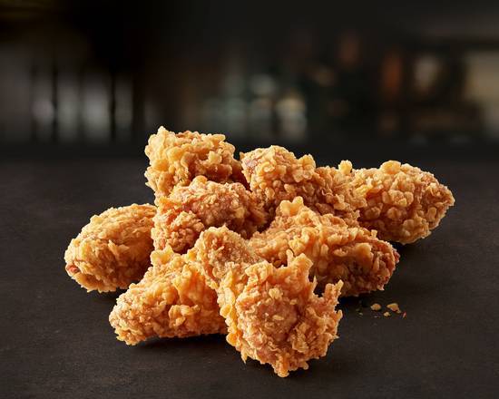 8 HOT WINGS®