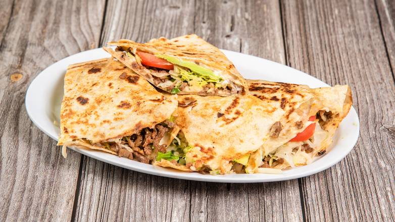Quesadilla Con Carne / Quesadilla with Meat