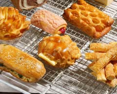 台灣bolo冰火菠蘿專賣 淡水店