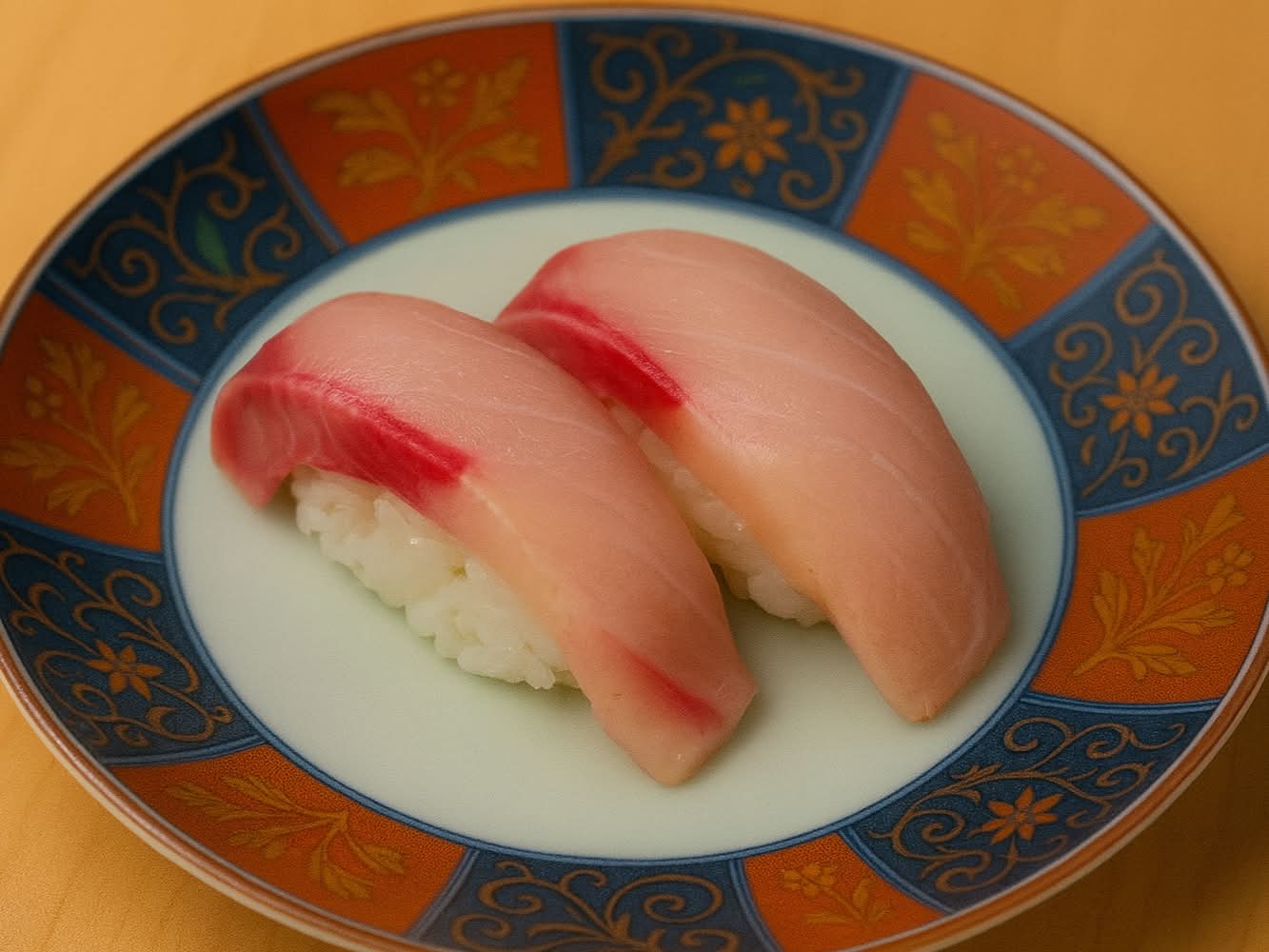 Hamachi / Japanese Yellowtail (2 Pieces)