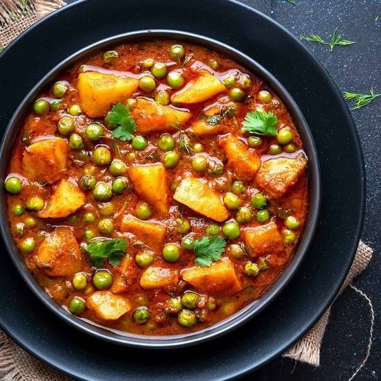 Allu Matar Curry (Peas + Potatoes)