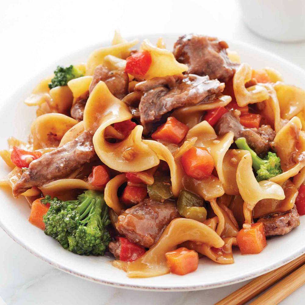 M&M Food Market Shanghai Beef Noodles (270 g)