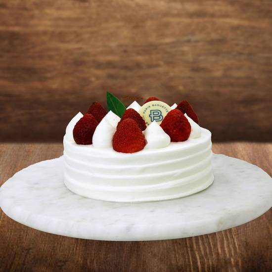 Mini Strawberry Soft Cream Cake