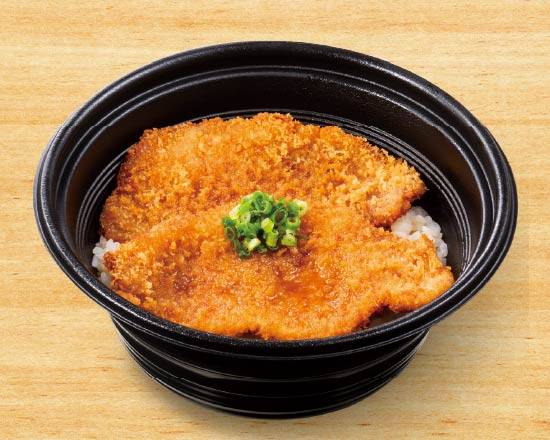 たれカツ丼 Rice Bowl with Pork Cutlet Dipped in Soy-base Sauce