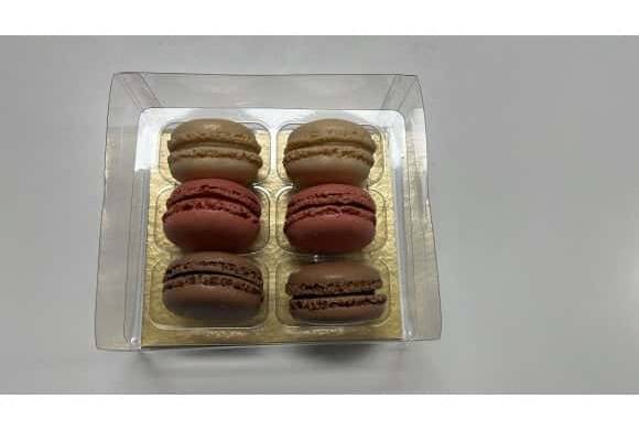 Monoprix Gourmet - Macarons classiques, vanille-framboise-chocolat (6)