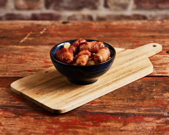 Mac & Cheese Pigs in Blankets