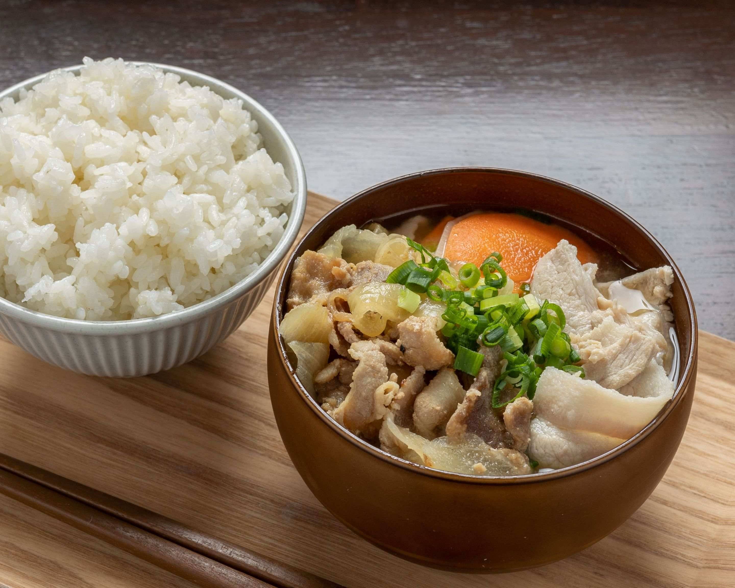 豚汁と米 Pork soup and rice 一橋学園店の出前・宅配・テイクアウト