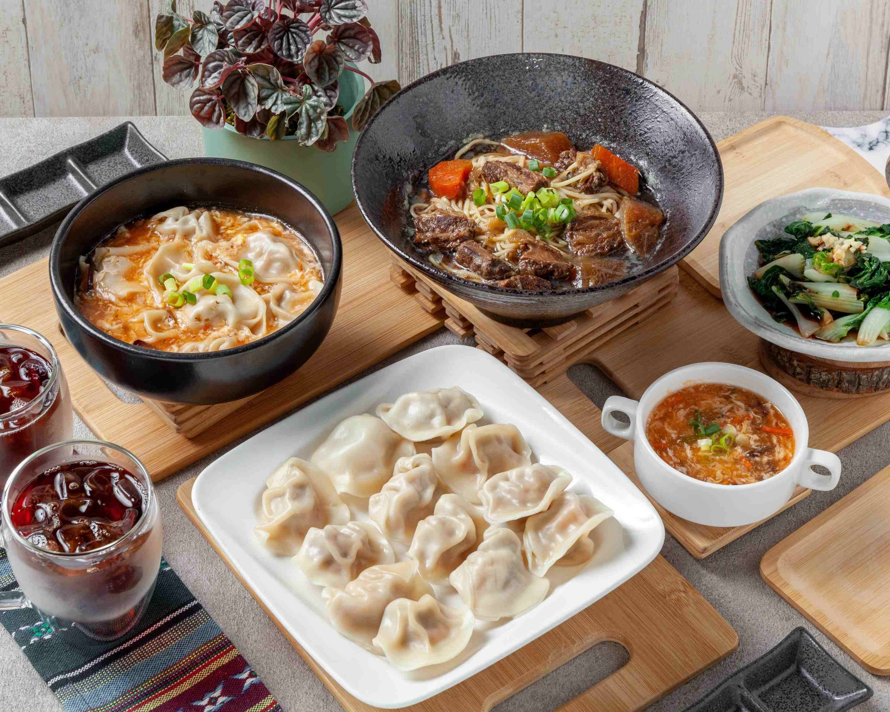 意利珍灣仔碼頭菜單與外送 | 斗六 | 菜單與價格 | Uber Eats
