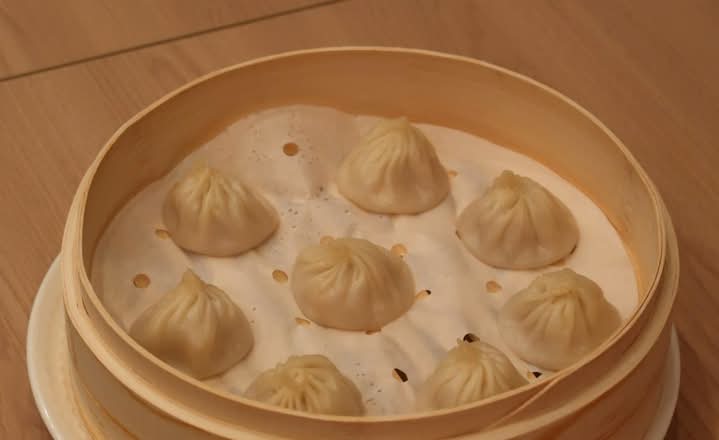 Franks Juicy Pork Xlb (8Pcs) 上水鲜肉小笼包