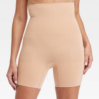 Auden Medium Shaping Mid-Thigh Waist Shorts, Women, XL, Pearl Tan