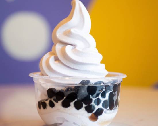 Premium Vanilla Soft Serve Ice Cream 8oz Cup