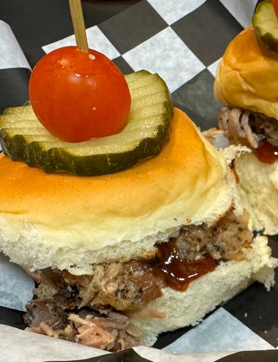 Pulled Pork Sliders (4)