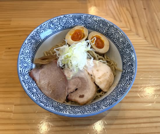 らぁ麺屋09。のデリバリー ・持ち帰り| メニューを見る |仙台 で 配達