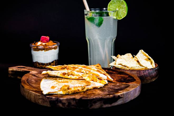 🥟 Menu Quesadillas à composer + sachet de nachos + boisson + dessert