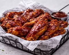 Wings Avenue by Verito's UIO (Quito)