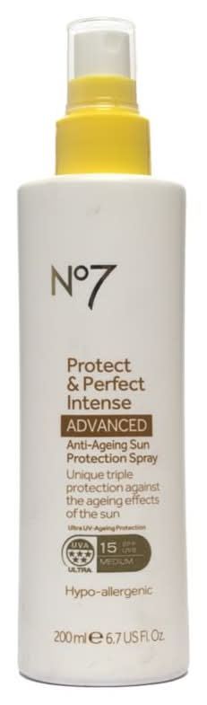 No7 Protect & Perfect Intense Advanced Anti-Ageing Sun Protection Spray Spf 15 200Ml