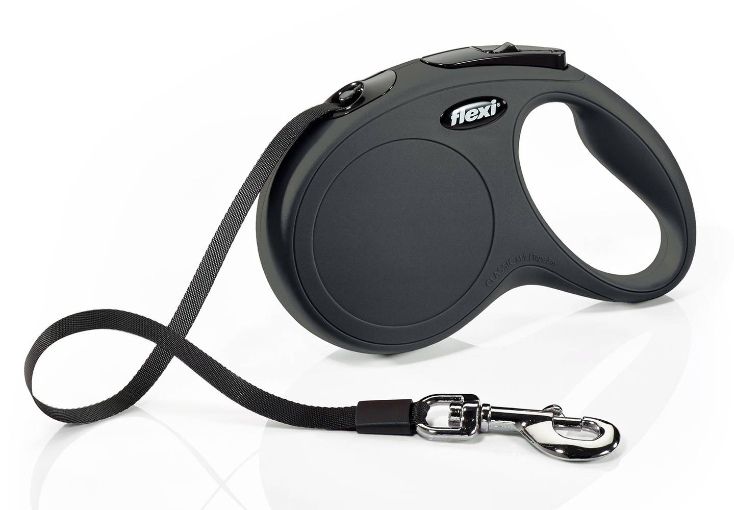 flexi® New Classic Retractable Tape Dog Leash (Color: Black, Size: Medium - 16 Ft)