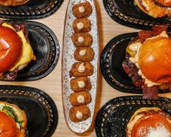 La Burguessia - Plaza Arroka