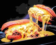 The Philly Cheese Beast（フィリー・チーズ・ビースト）