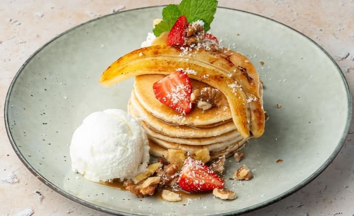 Pancakes - Banana & Butterscotch Split