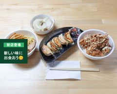 【皮から手作り！】モッチ餃子