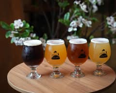 マジックアワー経堂店 Craft Beer