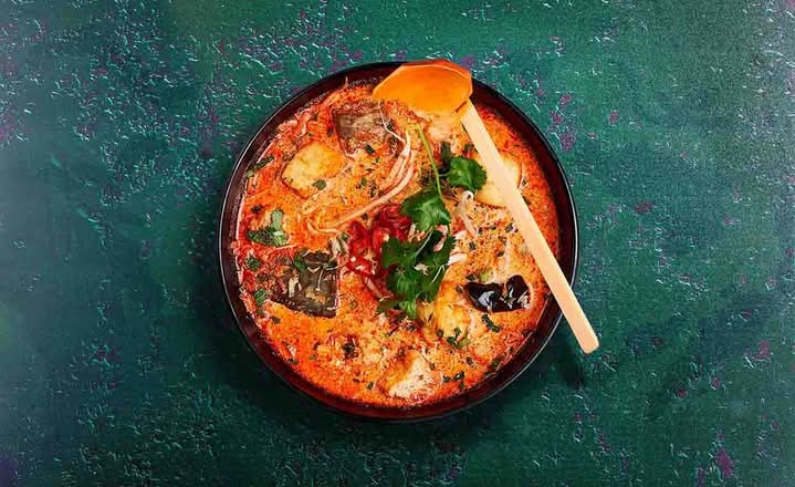The Banana Tree Laksa Soup with Grilled Chicken Jawa