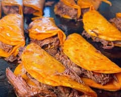 Tacos de Barbacoa "Dorados de Mazatlán"