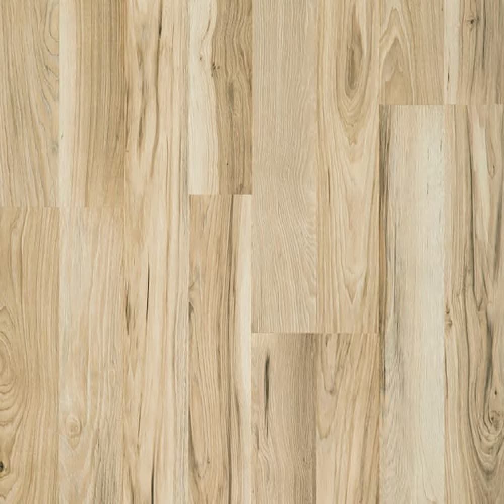 Style Selections Hennigan Hickory 7-mm T x 7-in W x 50-in L Laminate Wood Flooring ( 26.8-sq ft / Carton )