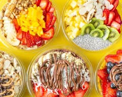 Fresh Fruta Smoothies & Bowls