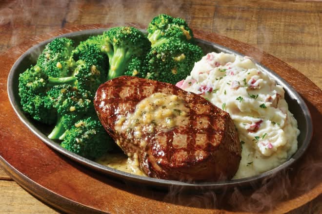 6 oz. Garlic Sirloin Skillet*