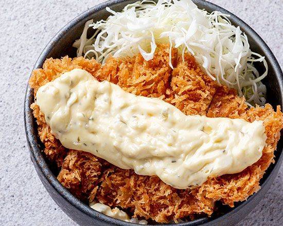 チキン南蛮かつ丼 たっぷり玉子のタルタルソース Chicken Nanban Cutlet Rice Bowl with Egg Tartar Sauce