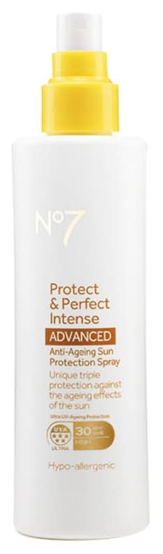 No7 Protect & Perfect Intense Advanced Anti-Ageing Sun Protection Spray Spf 30 200Ml