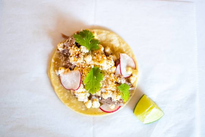 Elote Carnitas Taco