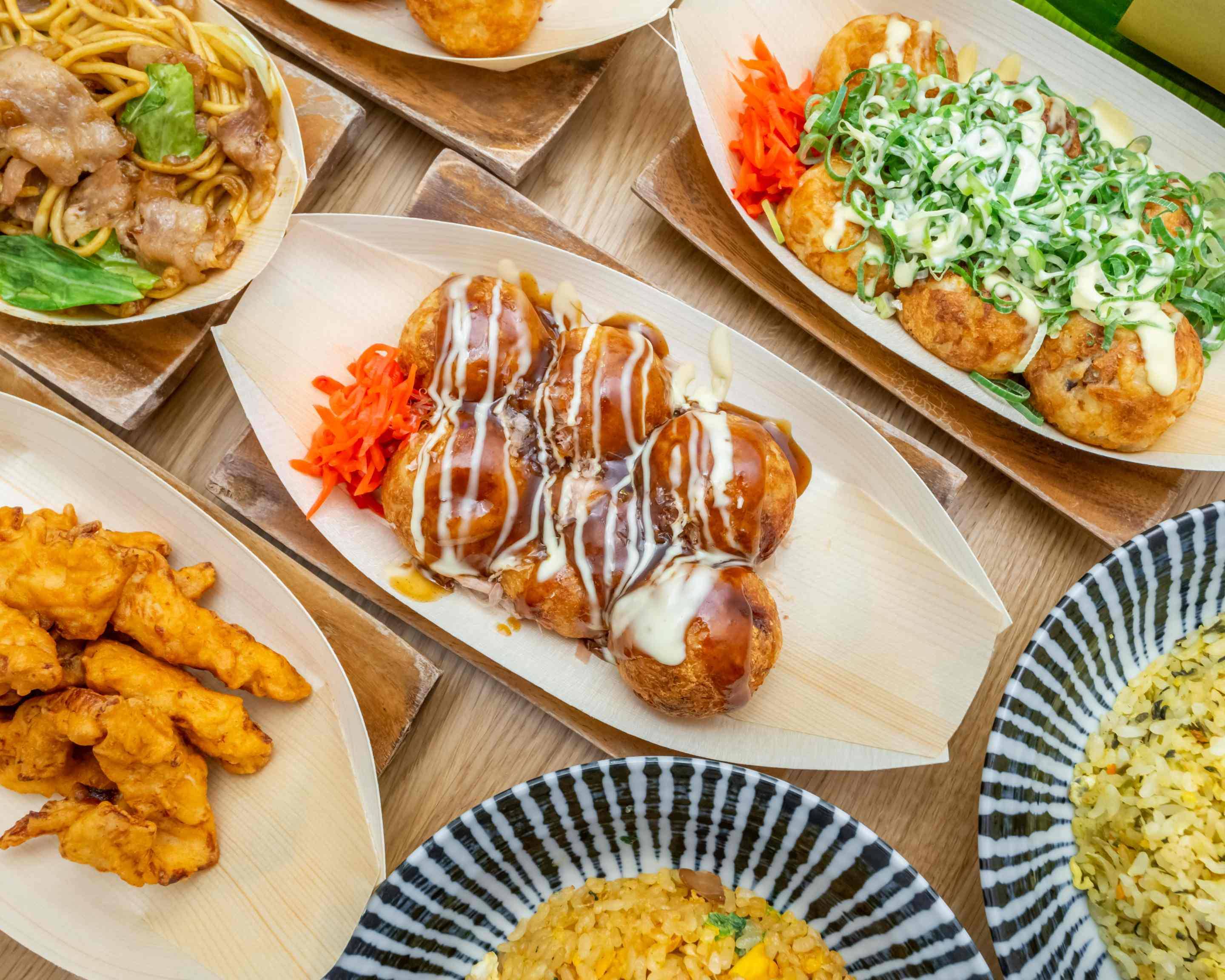福袋 新たこ 新町のたこ焼き屋さん shintakoのデリバリー ・持ち帰り 標識・サイン