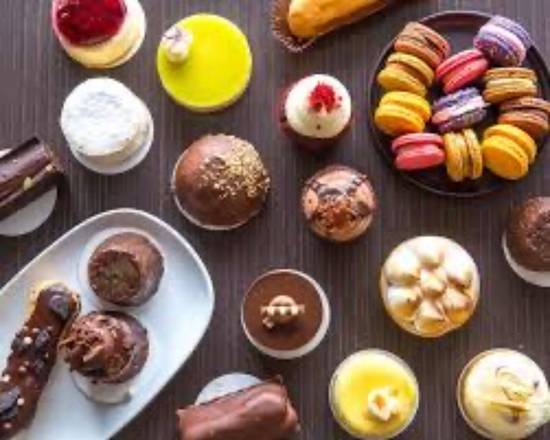 Dessert Shop (1560 S Lewis St)