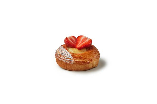 Strawberry & Vanilla Cream Croissant Bun