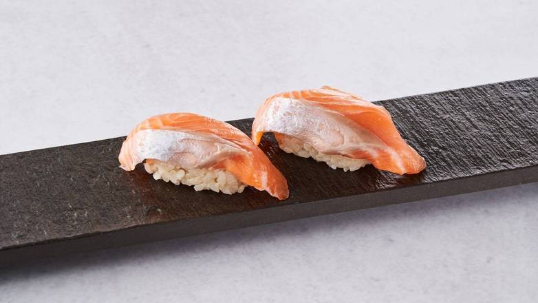 サーモン好きに贈る丼 千壽サーモン 高槻 Senju salmon