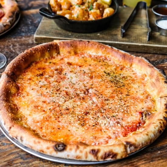 Parlor Pizza Bar photo 2