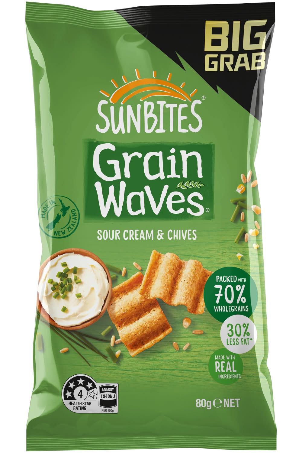 Bluebird Big Grab 80g Grainwaves Sour Cream & Chives