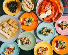 本場韓国のキンパ トッポギ おでんがおいしいお店 99.gram（クック