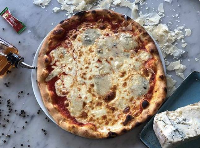 Pizza 4 fromages