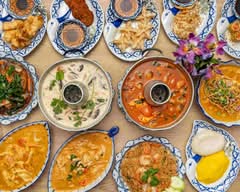Taste of Thai (2535 E Arkansas Ln Ste 319)