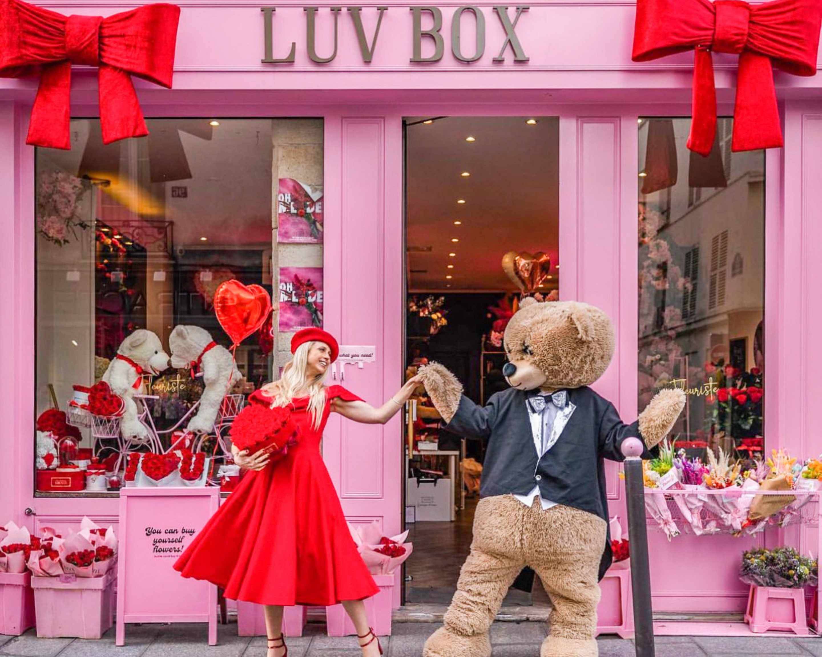 Livraison boîte de roses fraîches personnalisée - Luvbox Paris