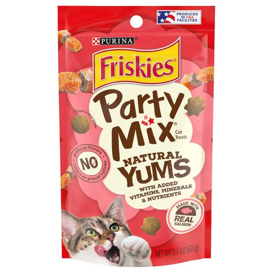 Purina Friskies Natural Yums With Real Salmon Vitamins Minerals & Nutrients Cat Food