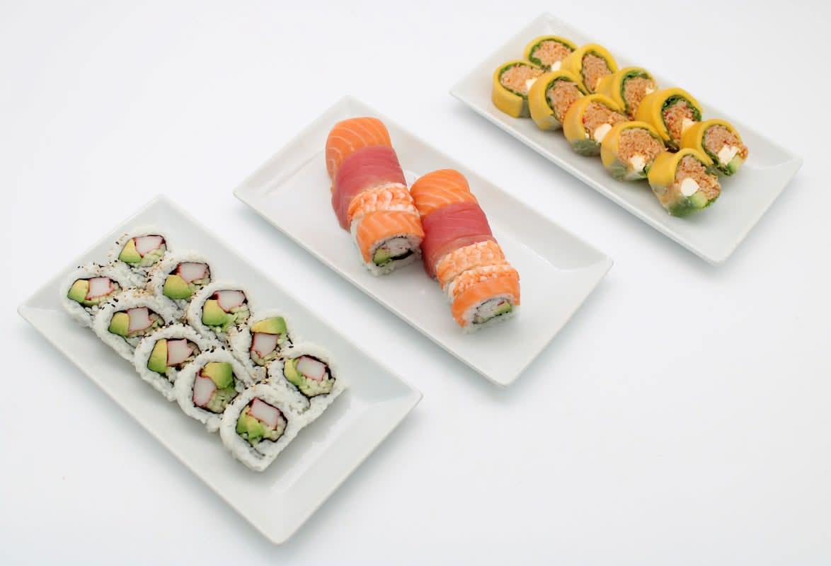 1 Classic Roll, 2 Specialty Rolls