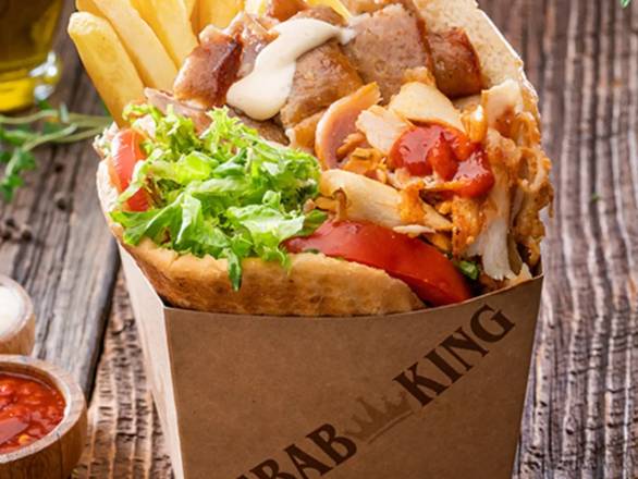 Kebab na Grubym Cieście z frytkami